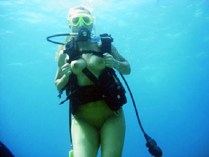 Hot Nude Girls Scuba Diving New Gallery