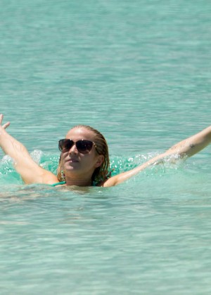 pickler bahamas Kellie bikini