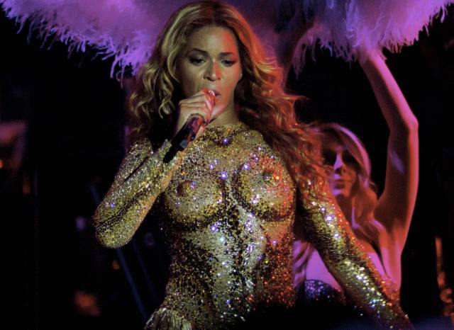 nipple outfit Beyonce
