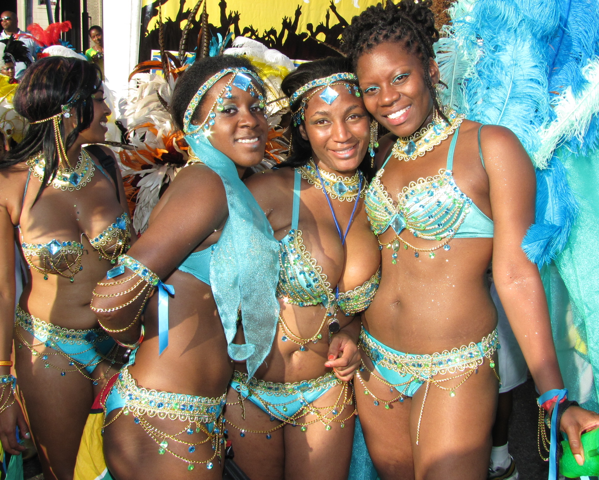 rio janeiro in parade de Nudes carnival