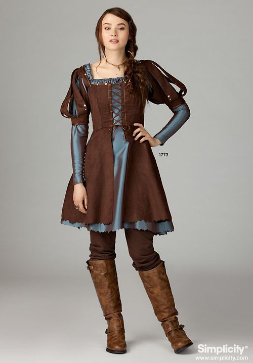women Medieval cosplay