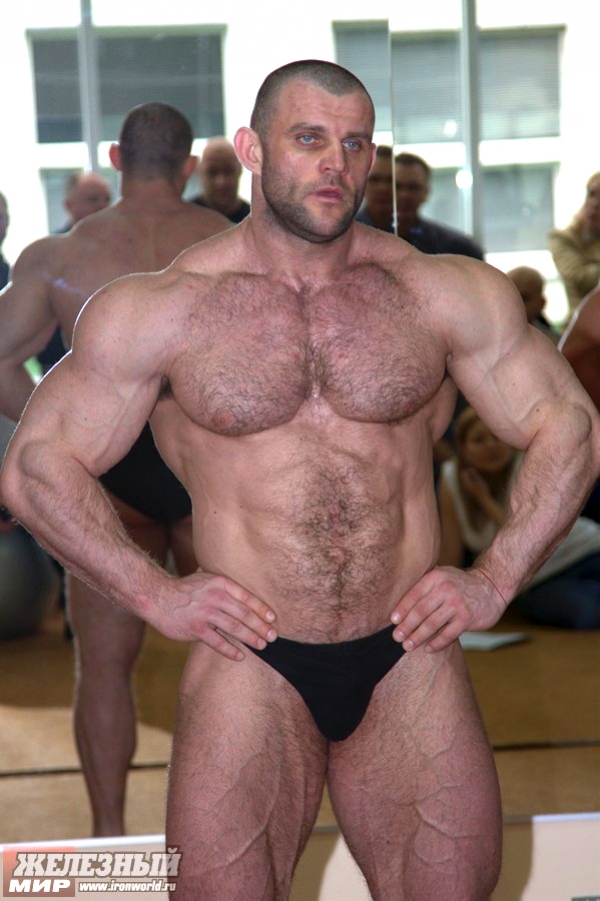 muscle men nude Russian